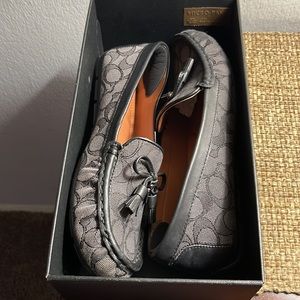 Coach Moira Sig Jacq Loafer - Color: Black/Coal-9B fits to size. New worn once